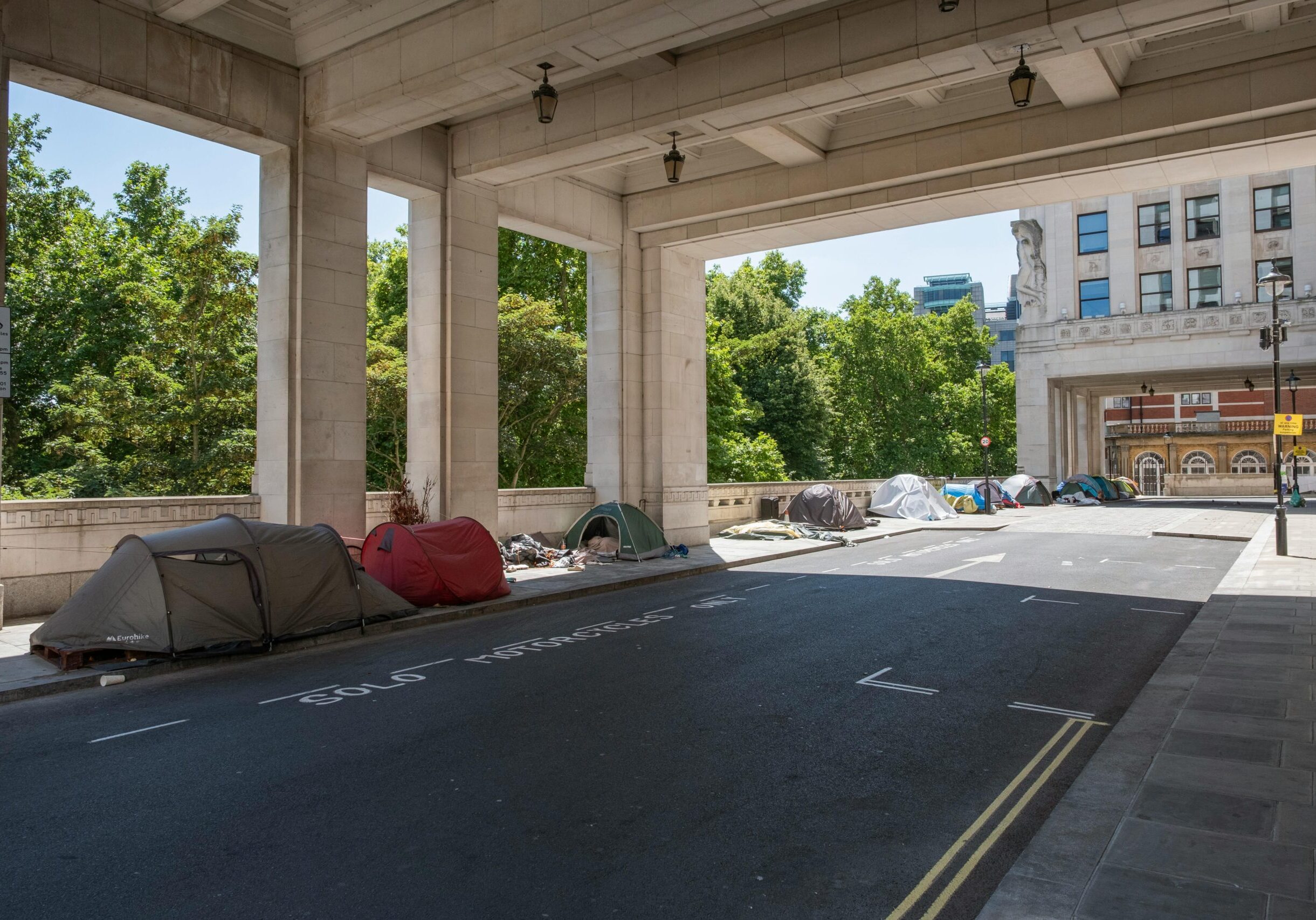 pexels-felix-antoine-coutu-174902-35363103